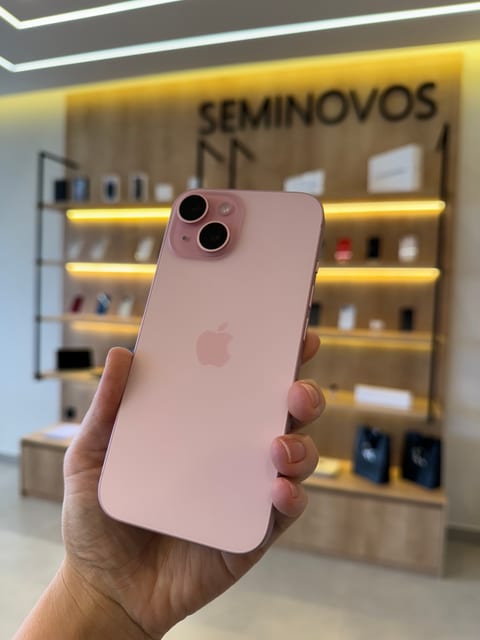 iPhone 15
